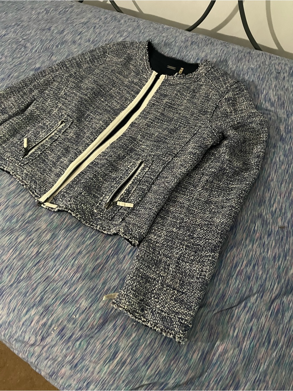 Ellie Tahari blue tweed full zip bomber jacket like new size medium
